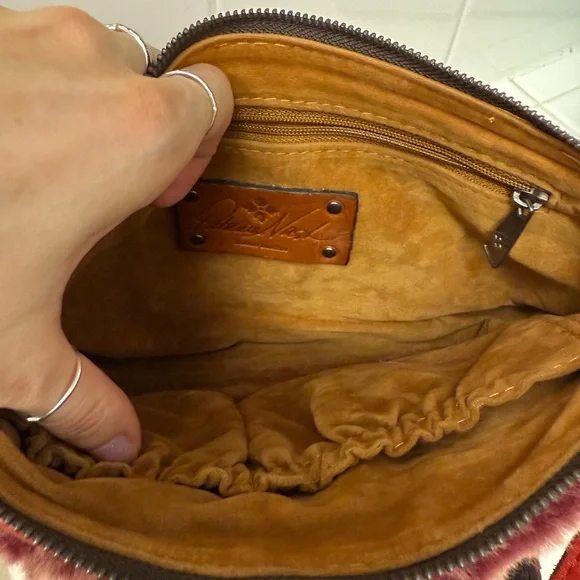 Patricia Nash Elegant Red italian leather and Sherpa Crossbody Bag - Picture 7 of 12